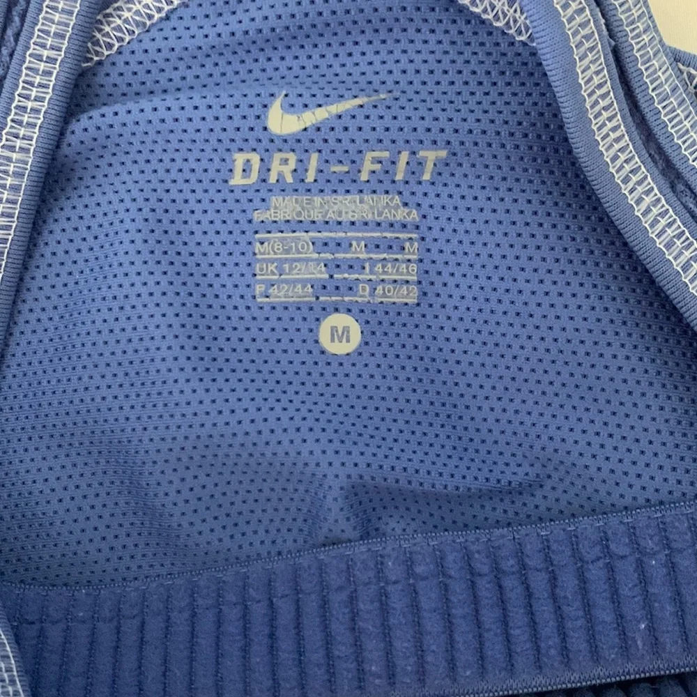 Nike Tank Top - Picture 6 of 9